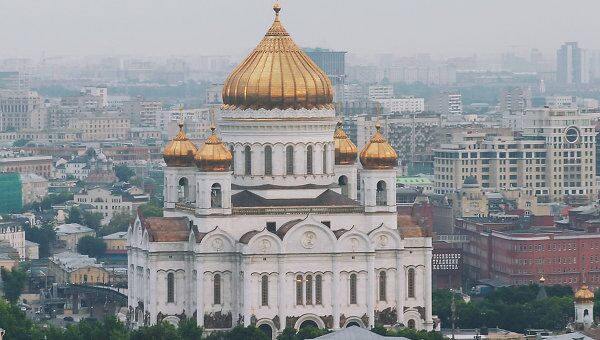 Вид на Храм Христа Спасителя Вид на Храм Христа Спасителя