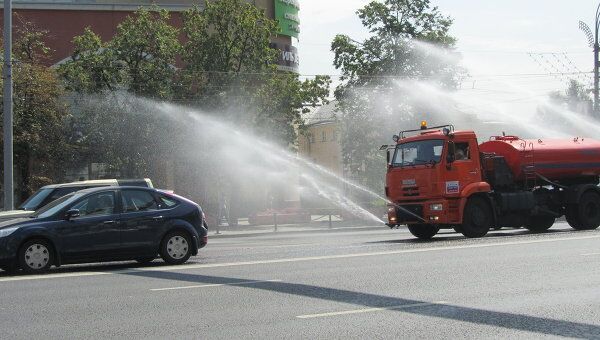 Воздух над трассами Москвы охлаждают водой Воздух над трассами Москвы охлаждают водой