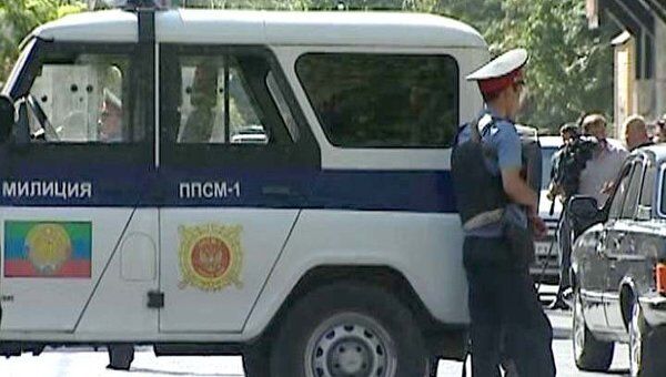 Следователи работают на месте убийства главы пресс-службы президента Дагестана Следователи работают на месте убийства главы пресс-службы президента Дагестана