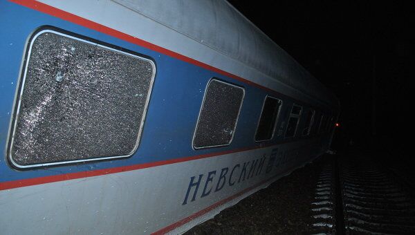 Поезд Невский экспресс сошел с рельсов в Тверской области Поезд Невский экспресс сошел с рельсов в Тверской области