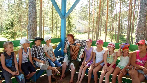 Дети в оздоровительном лагере. Архив Дети в оздоровительном лагере. Архив