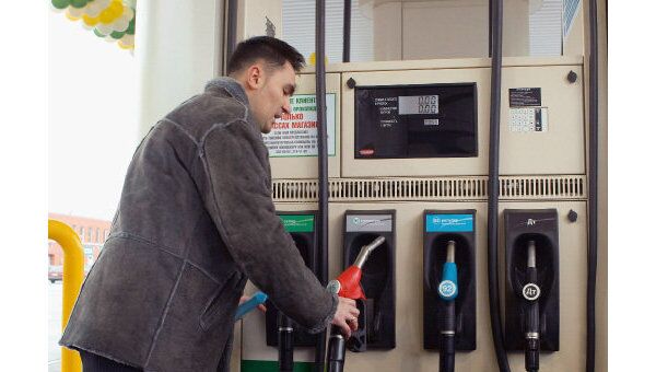 ФАС возбудила дела против ТНК-ВР, Газпром Нефти, Лукойла и Роснефти ФАС возбудила дела против ТНК-ВР, Газпром Нефти, Лукойла и Роснефти
