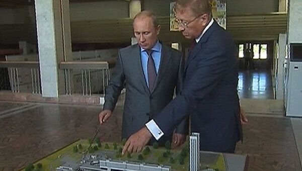 Путин признался ученым, что относится к умным домам с интересом и опаской Путин признался ученым, что относится к умным домам с интересом и опаской