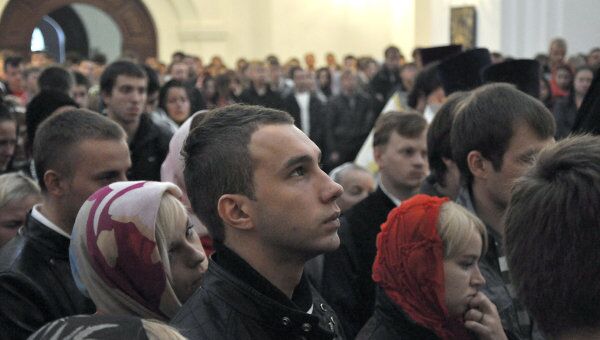 Панихида в Ярославле по погибшим игрокам ХК Локомотив Панихида в Ярославле по погибшим игрокам ХК Локомотив