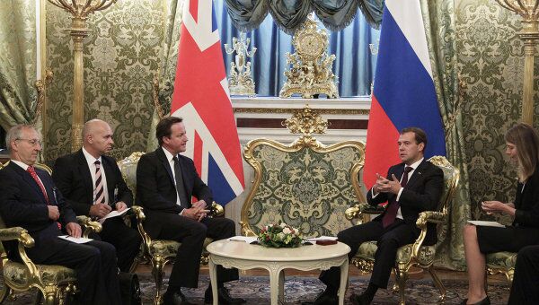Президент РФ Д.Медведев принял премьер-министра Великобритании Д.Кэмерона в Кремле Президент РФ Д.Медведев принял премьер-министра Великобритании Д.Кэмерона в Кремле