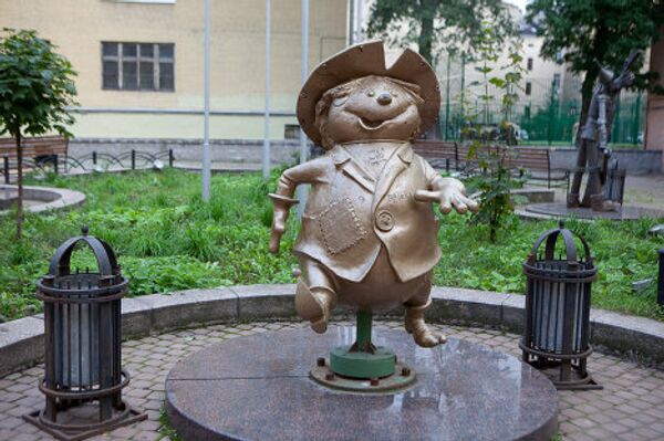 Прогулки по центру Петербурга Прогулки по центру Петербурга