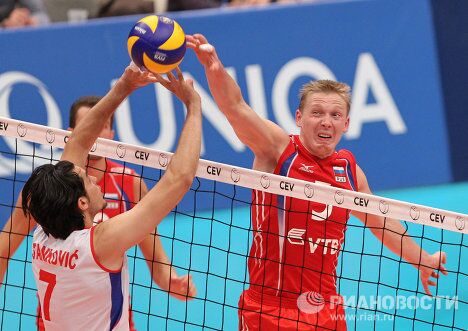 Игровой момент матча Россия - Сербия Игровой момент матча Россия - Сербия