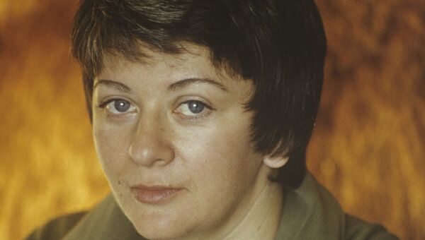Алла Сурикова Алла Сурикова