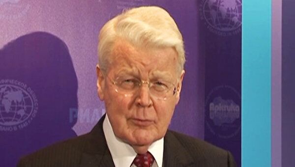 Президент Исландии объяснил, почему в Арктике нужно сотрудничать с Россией Президент Исландии объяснил, почему в Арктике нужно сотрудничать с Россией
