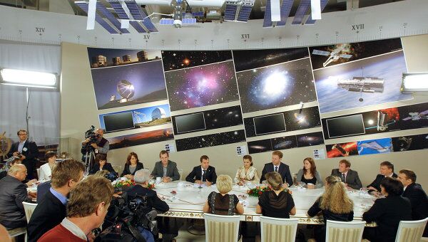 Встреча Д.Медведева с лауреатами конкурса Учитель года России -2011 Встреча Д.Медведева с лауреатами конкурса Учитель года России -2011