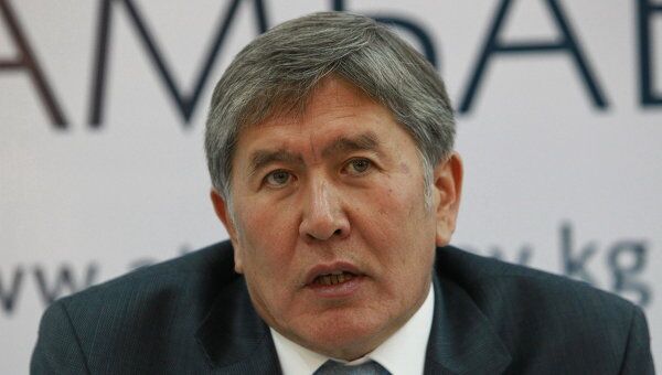 Алмазбек Атамбаев. Архив Алмазбек Атамбаев. Архив