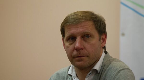 Главный тренер ФК Томь Сергей Передня Главный тренер ФК Томь Сергей Передня