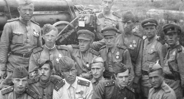 Зенитчик Юрий Никулин Зенитчик Юрий Никулин