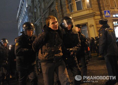 Митинг оппозиции на Чистых прудах Митинг оппозиции на Чистых прудах