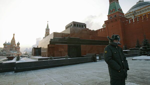 Мавзолей Ленина закроют для посещения в связи с парадом 7 ноября Мавзолей Ленина закроют для посещения в связи с парадом 7 ноября
