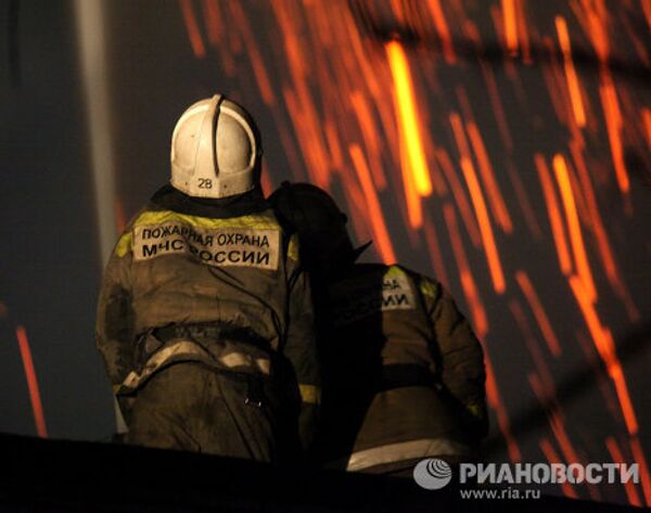 Горит строящийся мост во Владивостоке Горит строящийся мост во Владивостоке