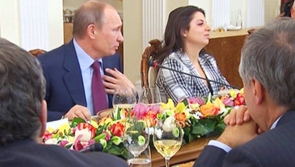 Путин усомнился в желании Лиги избирателей дискутировать с властью Путин усомнился в желании Лиги избирателей дискутировать с властью
