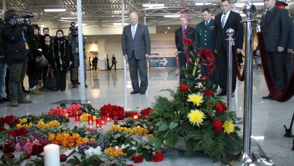 После взрыва в аэропорту Домодедово, архивное фото После взрыва в аэропорту Домодедово, архивное фото