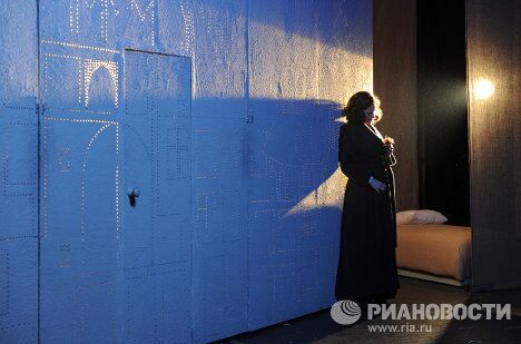Репетиция спектакля Циники в театре им. Моссовета Репетиция спектакля Циники в театре им. Моссовета