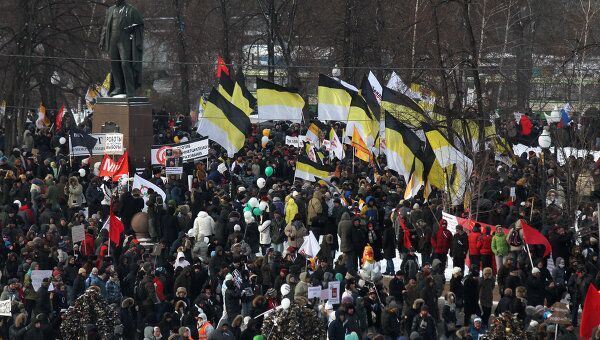 Участники митинга оппозиции на Болотной площади. Архив Участники митинга оппозиции на Болотной площади. Архив