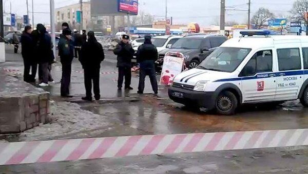 Полицейские оцепили место убийства предпринимательницы Зироян Полицейские оцепили место убийства предпринимательницы Зироян
