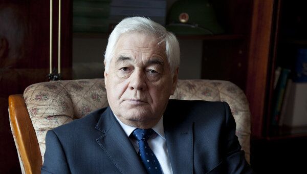 Чрезвычайный и полномочный посол Кыргызской Республики в Российской Федерации Улукбек Чиналиев Чрезвычайный и полномочный посол Кыргызской Республики в Российской Федерации Улукбек Чиналиев