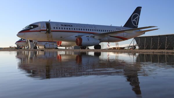 Самолет Superjet-100, пропавший с экранов радаров в Джакарте Самолет Superjet-100, пропавший с экранов радаров в Джакарте
