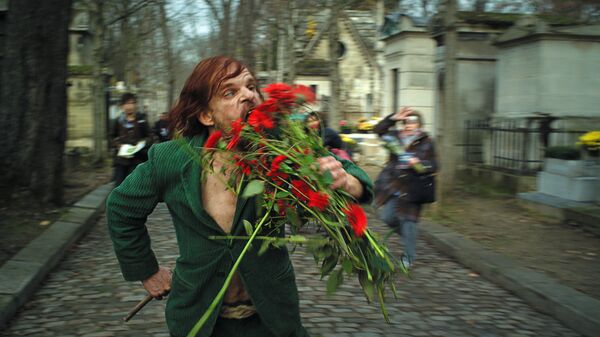 Кадр из фильма Holy Motors Лео Каракса Кадр из фильма Holy Motors Лео Каракса