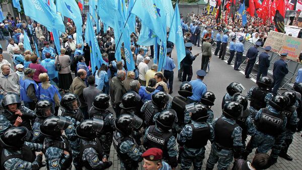 Акции сторонников и противников русского языка в Киеве, Украина Акции сторонников и противников русского языка в Киеве, Украина