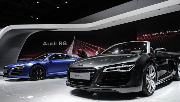 Автомобили Audi R8 Coupe и Audi R8 Spider Автомобили Audi R8 Coupe и Audi R8 Spider