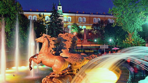 Фонтаны на Манежной площади Фонтаны на Манежной площади