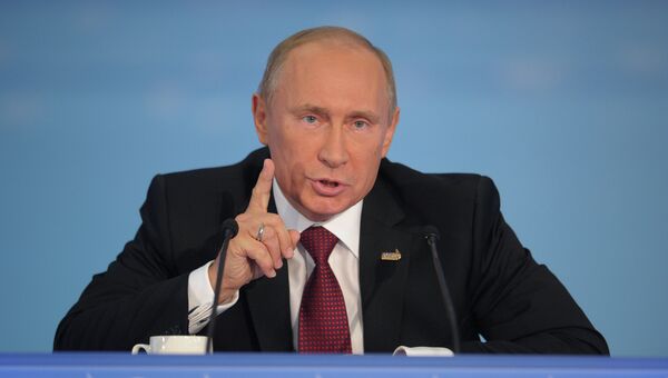 Президент России Владимир Путин на пресс-конференции по итогам форума АТЭС Президент России Владимир Путин на пресс-конференции по итогам форума АТЭС