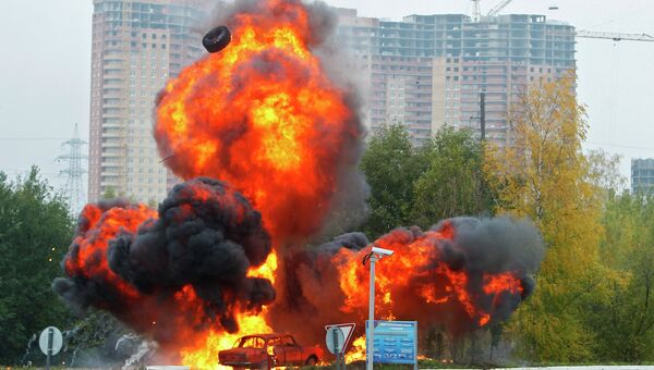 Учения МЧС России по гражданской обороне. Архивное фото Учения МЧС России по гражданской обороне. Архивное фото