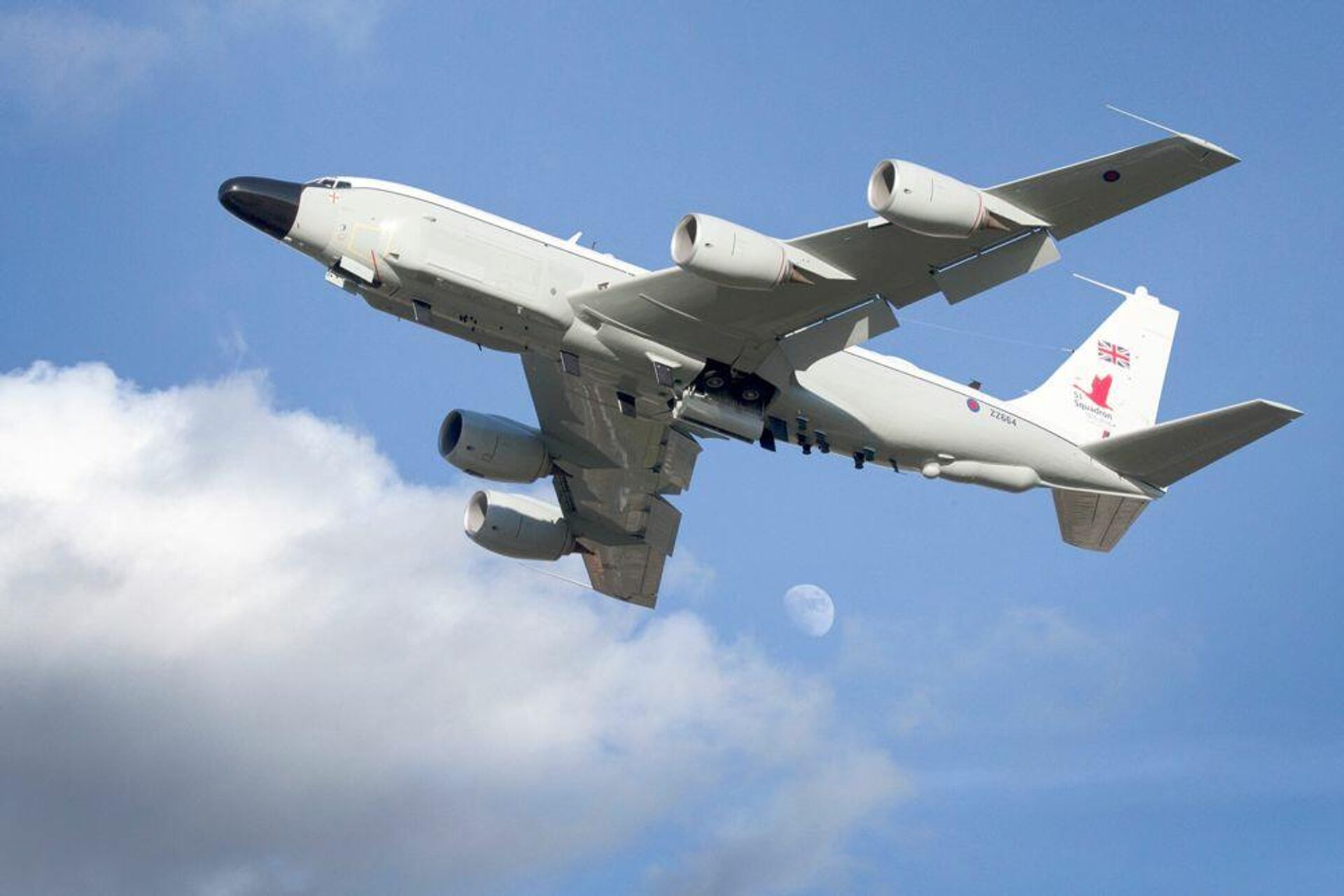 Самолет RC-135W Rivet Joint британских ВВС Самолет RC-135W Rivet Joint британских ВВС - РИА Новости, 1920, 02.07.2021