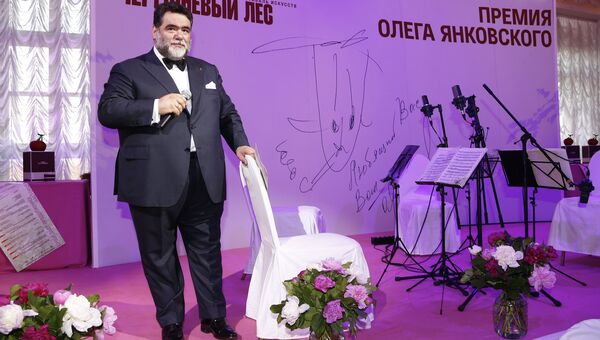 Михаил Куснирович на вручении премии Олега Янковского Михаил Куснирович на вручении премии Олега Янковского