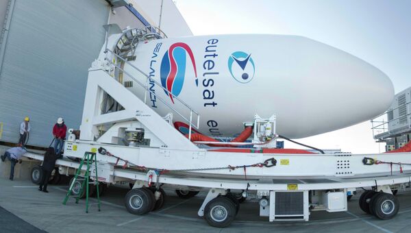 Cпутник Eutelsat 70B Cпутник Eutelsat 70B