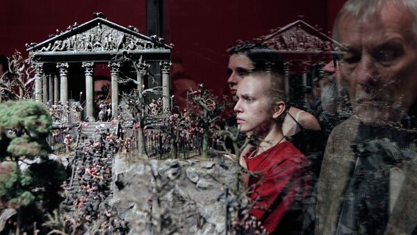 Открытие выставки Джейк и Динос Чепмены. Конец веселья в Эрмитаже Открытие выставки Джейк и Динос Чепмены. Конец веселья в Эрмитаже