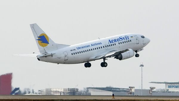 Самолет Boeing-737 украинской авиакомпании АэроСвит. Архив Самолет Boeing-737 украинской авиакомпании АэроСвит. Архив