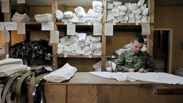 Комната выдачи военной формы на призывном пункте. Архив Комната выдачи военной формы на призывном пункте. Архив