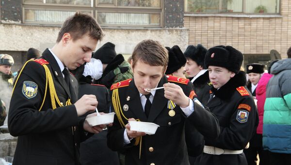 Кадеты на празднике во Дворце пионеров на Воробьевых горах Кадеты на празднике во Дворце пионеров на Воробьевых горах