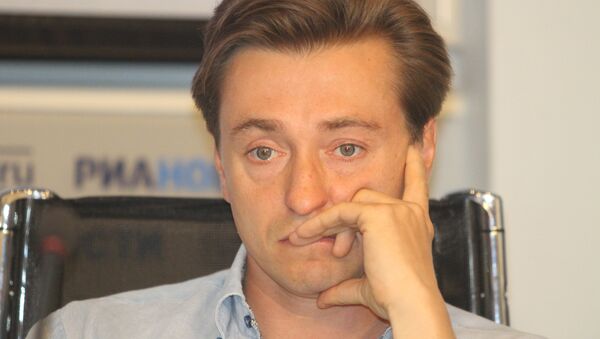 Актер Сергей Безруков Актер Сергей Безруков
