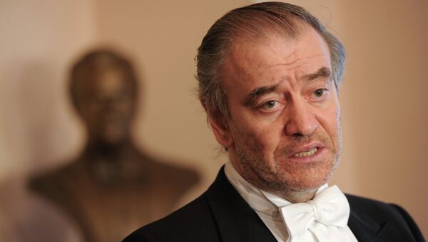 Дирижер Валерий Гергиев Дирижер Валерий Гергиев