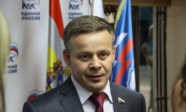 Председатель заксобрания региона Виктор Карамышев Председатель заксобрания региона Виктор Карамышев