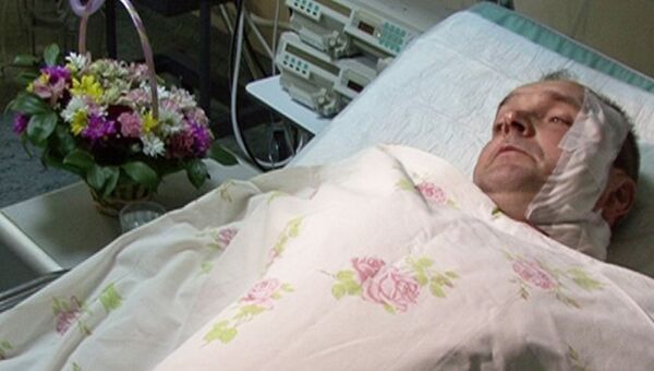 Полицейский Юрий Седых , раненный при задержании Сергея Помазуна, 24 апреля 2013 года Полицейский Юрий Седых , раненный при задержании Сергея Помазуна, 24 апреля 2013 года
