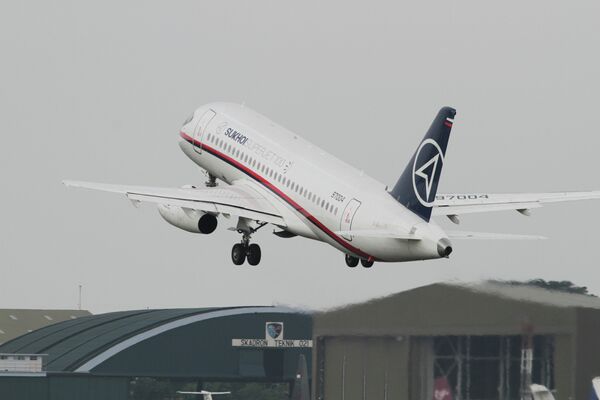 Последний снимок разбившегося в Индонезии SSJ-100 Последний снимок разбившегося в Индонезии SSJ-100