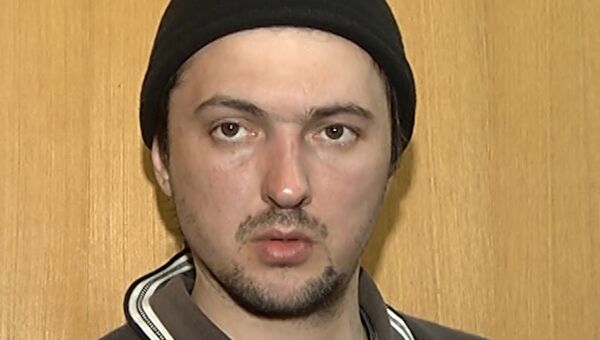 Сбежавший из СИЗО арестант Матросской тишины Олег Топалов после задержания Сбежавший из СИЗО арестант Матросской тишины Олег Топалов после задержания