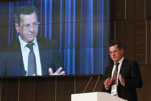 Губернатор Астраханской области Александр Жилкин Губернатор Астраханской области Александр Жилкин