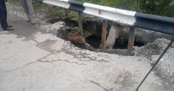 Местные власти ищут владельца поврежденного под Новосибирском моста Местные власти ищут владельца поврежденного под Новосибирском моста