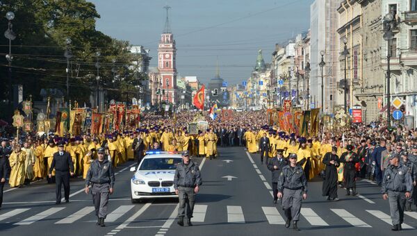 Крестный ход в Петербурге, фото с места события. Крестный ход в Петербурге, фото с места события.