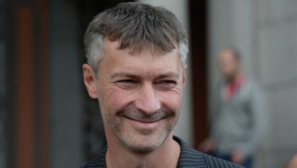 Евгений Ройзман, избранный главой Екатеринбурга, после заседания городской избирательной комиссии, утвердившей победу Ройзмана на выборах 8 сентября. Евгений Ройзман, избранный главой Екатеринбурга, после заседания городской избирательной комиссии, утвердившей победу Ройзмана на выборах 8 сентября.